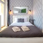 Cracovia Apartments *