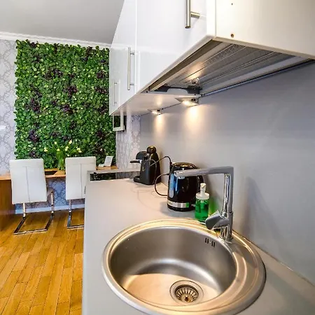 Апартаменты Cracovia Apartments *